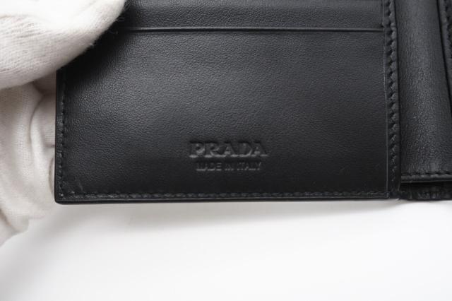 ★3日以内返品可★ 極美品 PRADA プラダ パテントレザー コンパクト二つ折り財布 2MO513 二つ折り財布 シルバー　ブラック パテントレザー メンズ_11