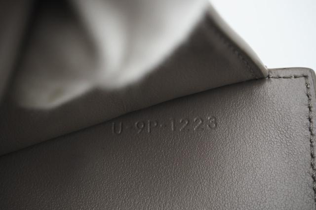 ★3日以内返品可★ 美品 CELINE セリーヌ レザー スモール ストラップウォレット バイカラー ぺブル ミネラル 10H263BRU.10PI 二つ折り財布 バイカラー ベージュ　ブルー グレインカーフレザー レディース_13