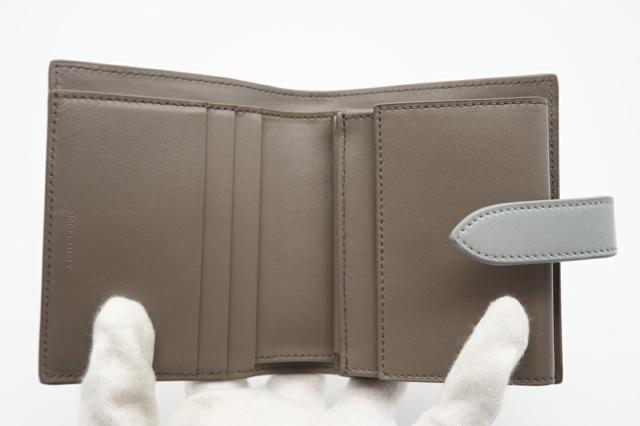 ★3日以内返品可★ 美品 CELINE セリーヌ レザー スモール ストラップウォレット バイカラー ぺブル ミネラル 10H263BRU.10PI 二つ折り財布 バイカラー ベージュ　ブルー グレインカーフレザー レディース_8