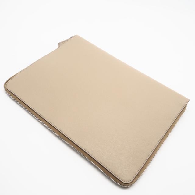 ★3日以内返品可★ 美品 FENDI フェンディ フェンディロゴ レザー クラッチバッグ 7N0167 クラッチバッグ ベージュ レザー メンズ_2