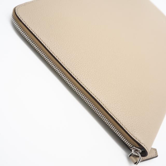 ★3日以内返品可★ 美品 FENDI フェンディ フェンディロゴ レザー クラッチバッグ 7N0167 クラッチバッグ ベージュ レザー メンズ_5