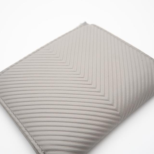 ★3日以内返品可★ 美品 LOEWE ロエベ テクスチャードクラシックカーフ スリム コンパクト ウォレット シェルグレー C779W73X01 二つ折り財布 グレー レザー レディース_3