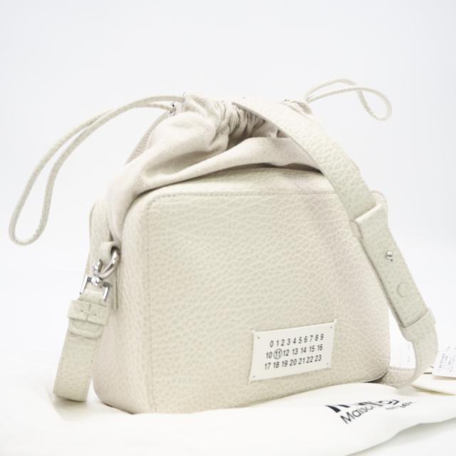 ★3日以内返品可★ 極美品 MAISON MARGIELA メゾンマルジェラ 5AC カメラバッグ SB1WG0018 2wayショルダーバッグ ホワイト カーフレザー レディース