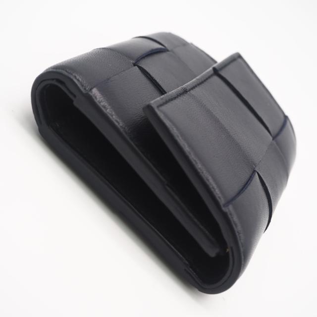 ★3日以内返品可★ 美品 BOTTEGAVENETA ボッテガヴェネタ カセット 三つ折り財布 651372 三つ折り財布 ネイビー ラムスキン レディース_5