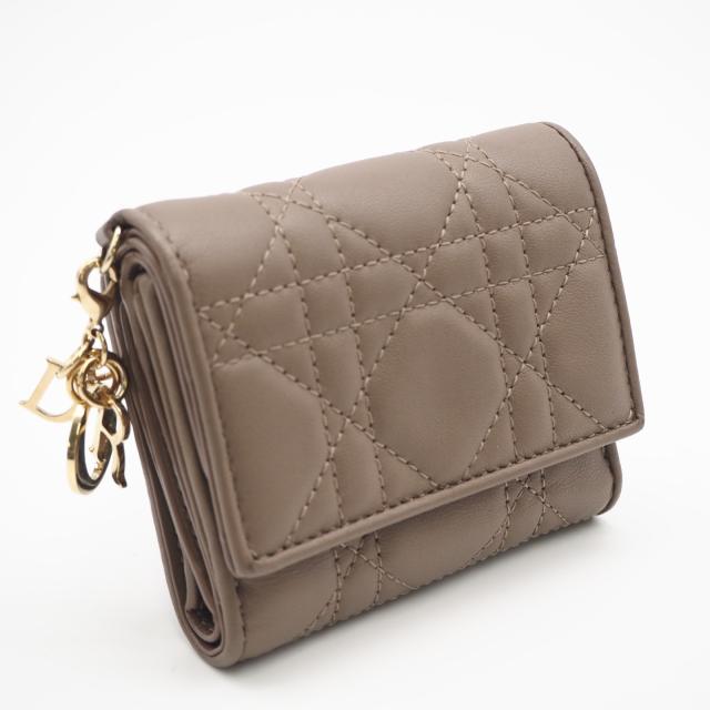 ★3日以内返品可★ 美品 Christian Dior クリスチャンディオール カナージュ ラムスキン Lady Dior Lotus ウォレット S0181ONMJ 三つ折り財布 ベージュ ラムスキン レディース
