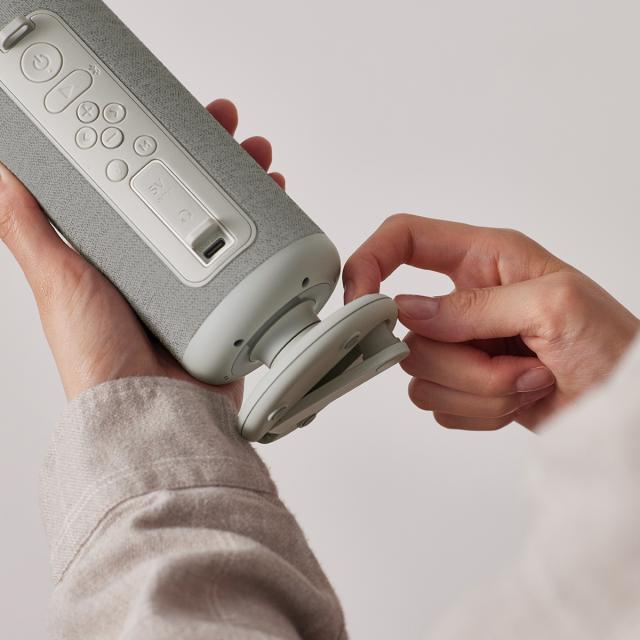 リズム クランクスピーカー 手回し充電 ワイヤレススピーカー 防災用ラジオ モバイルバッテリー 懐中電灯 デジタル時計 ライトグレー 9YYA50RH08_10