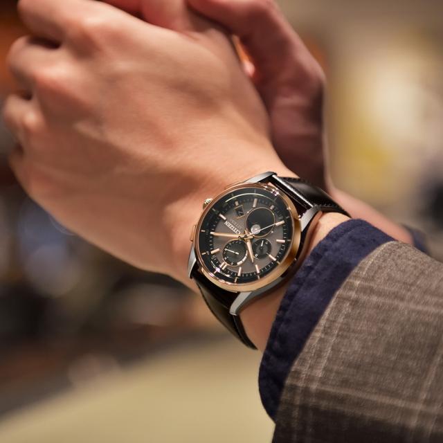 シチズン アテッサ ブラックチタンシリーズ ムーンフェイズ ルナ