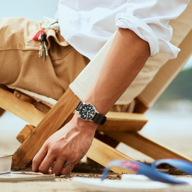 ロマンチック カップル メンズ レディース ウォッチ、人気 革 ベルトハート型 デザイン ペア 腕時計 ゴールデン D-102 ロマンチック カップル メンズ レディース ウォッチ、革 ベルトハート