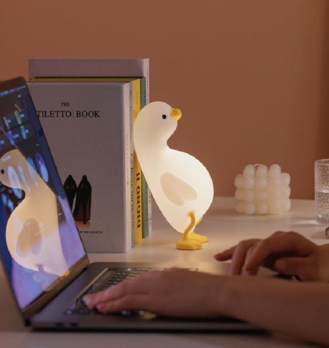 ナイトライト LED ランプ 怠けアヒル型 あひる型 ス授乳ライト 子供