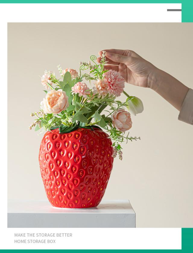 花瓶 おしゃれ 陶器 いちご型【可愛い かわいい ins イチゴ  
