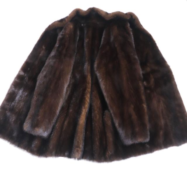 2.8万円からお値下げ◎ブラックミンク ファーコート 毛皮コート 裏:花柄刺繍 楽天市場】【30%OFFクーポン!】ブラックグラマミンク ハーフコート