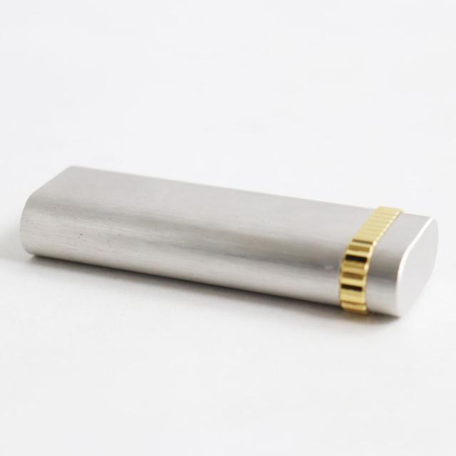 美品●Cartier カルティエ オーバル ヘアライン ローラー式 ガスライター シルバー×ゴールド スイス製 メンズ 着火確認済みの通販は