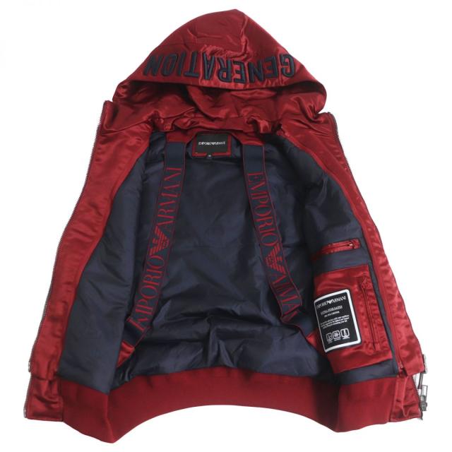 美品□2019年製 黒タグ エンポリオアルマーニ バックロゴ刺繍 レイヤードデザイン WZIP フーデッド 中綿ベスト/ジレ レッド 50 正規品の通販は 美品□2019年製 黒タグ エンポリオアルマーニ バックロゴ刺繍 レイヤードデザイン WZIP フーデッド 中綿ベスト/ジレ レッド 50 正規品の通販は