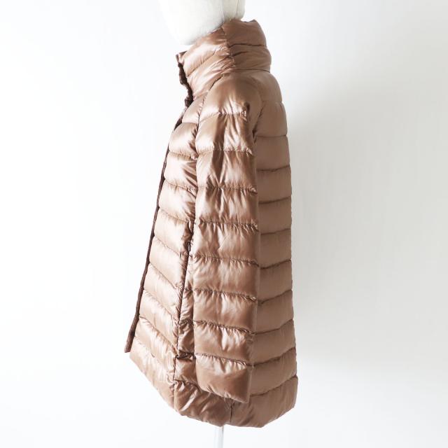 良品 Herno ヘルノ 2022年製 PI0505DIC AMELIA アメリア スタンドカラー ダウンコート ブラウン 38 正規品 レディースの通販は