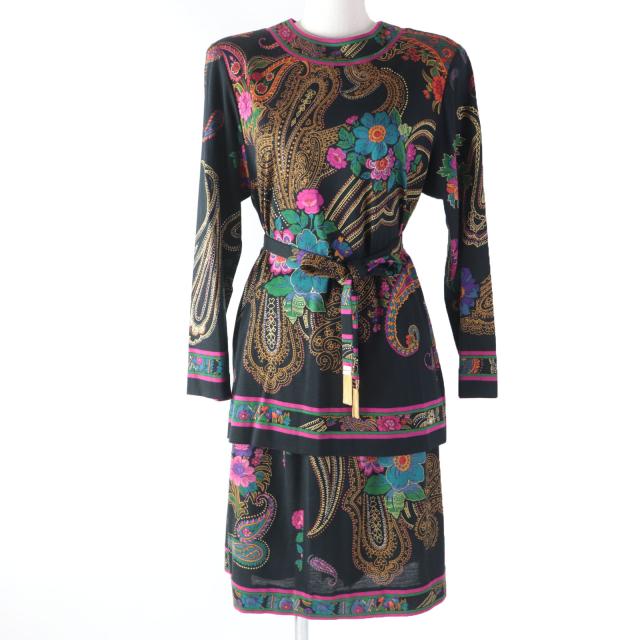 美品☆レオナール ファッション シルク混 花柄・ペイズリー柄 長袖カットソー スカート セットアップ マルチ M・63 日本製 レディース