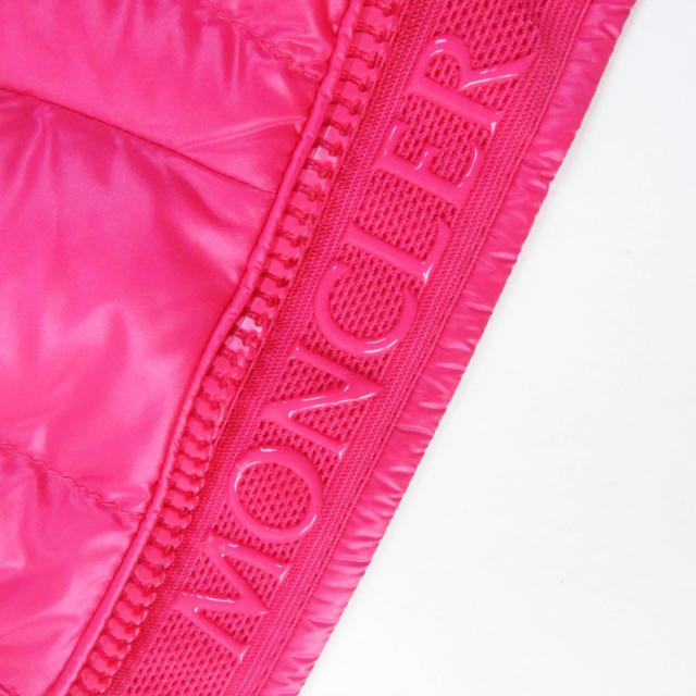 モンクレール MONCLER ダウンベスト ワッペンピンク 1プレート 中古・古着通販】MONCLER (モンクレール) ダウンベスト ショッキング