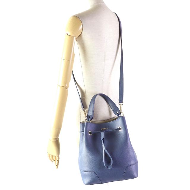 美品△Furla フルラ ステイシー レザー ドローストリング 巾着