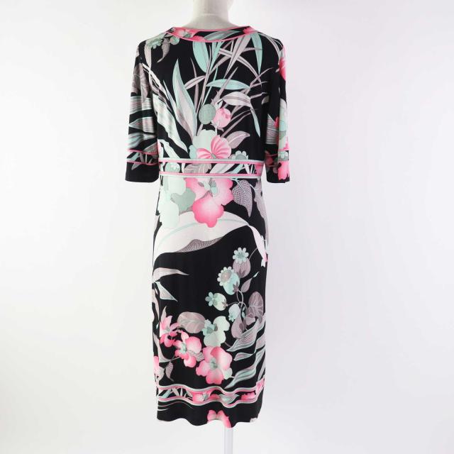 美品】LEONARD レオナール 半袖ワンピース ブラック フラワープリント