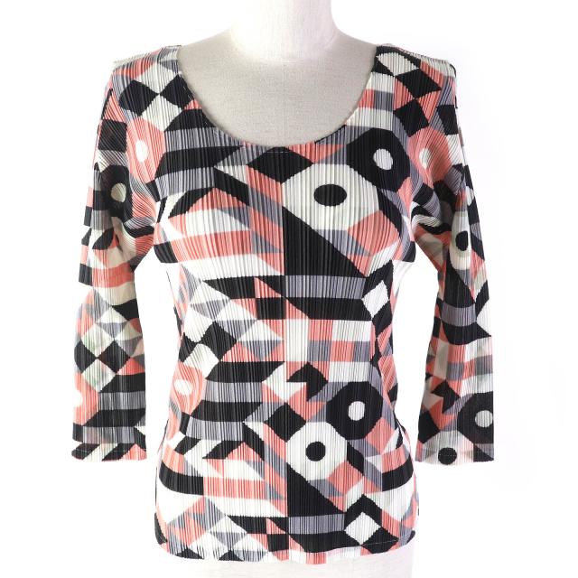 極美品△プリーツプリーズ イッセイミヤケ PP33-FK342 幾何学柄 総柄 クルーネック 七分袖 カットソー マルチ 3 日本製 正規品 レディース