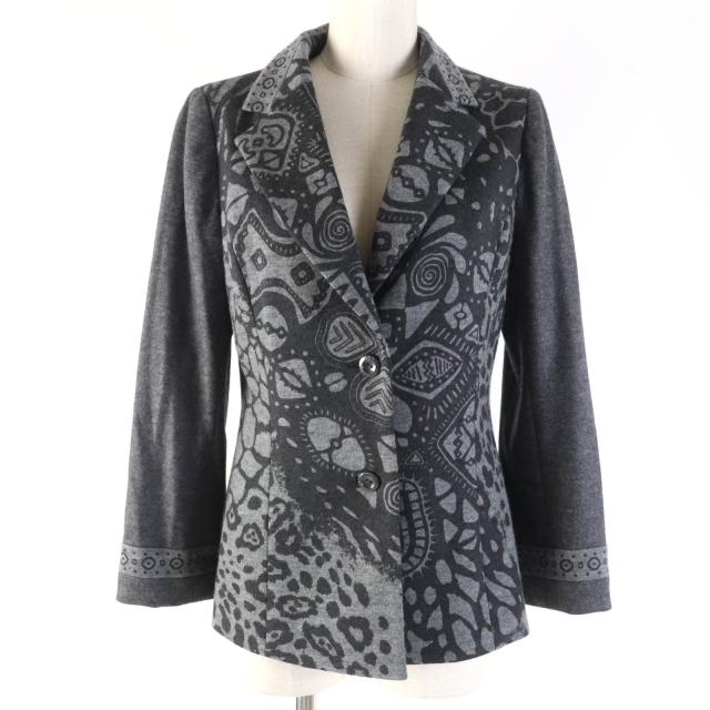 未使用品☆レオナール ファッション 0381931 ウール100％ ロゴボタン付 総柄  テーラードジャケット グレー 40 日本製 正規品 レディースの通販は 20,592円