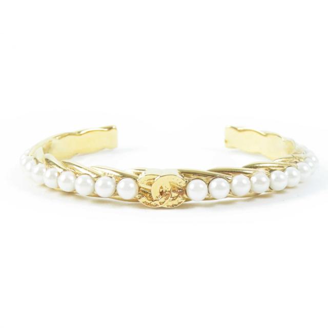 MARC JACOBS バングル THE MEDALLION LG BANGLE J105MT7PF22 Marc Jacobs the Medallion Lg Bangle | David Jones