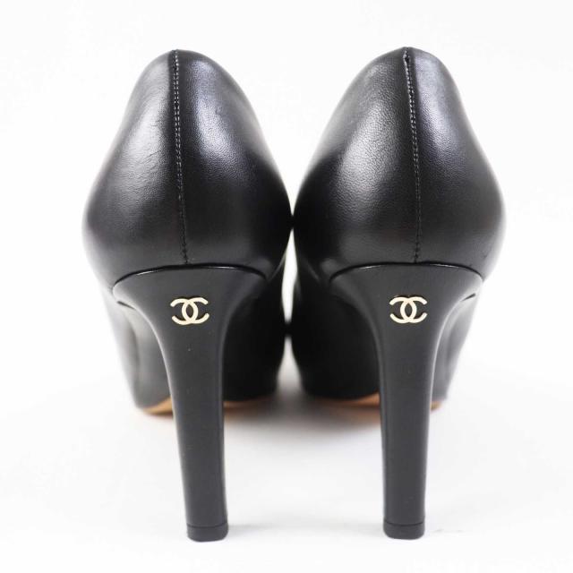 美品◎CHANEL シャネル G35025 ココマーク付き ラウンドトゥ レザー パンプス ブラック ゴールド金具 36 箱付き イタリア製 レディース