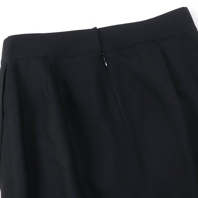 極美品☆CHANEL シャネル P43905V31200 シルク100％ グリポアボタン付 膝丈 タイトスカート ブラック 40 フランス製 レディース_3