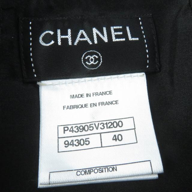 極美品☆CHANEL シャネル P43905V31200 シルク100％ グリポアボタン付 膝丈 タイトスカート ブラック 40 フランス製 レディース_6