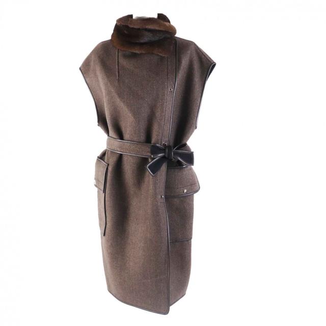 未使用品◎HERMES エルメス 2021年製 カシミヤ100％ 襟ミンク ベルト付 メドールボタン ノースリーブロングコート ブラウン 38 仏製