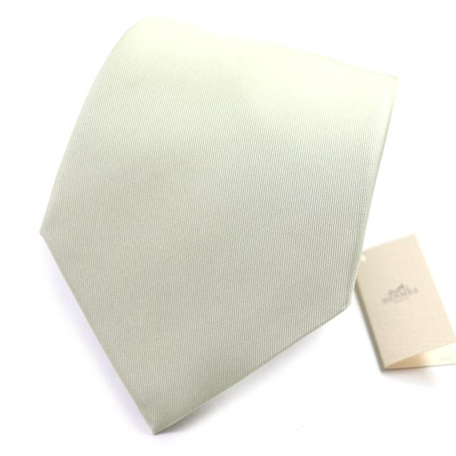 未使用品▼HERMES エルメス シルク100% クラヴァット ネクタイ ライトカーキ 箱付き フランス製 メンズ ビジネス◎の通販は