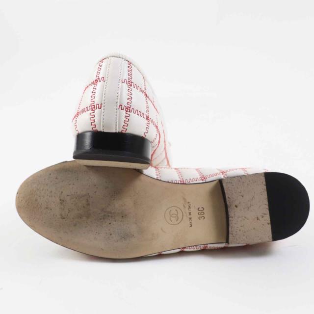 美品◎CHANEL シャネル 24P G45591 バレリーナ ココマーク リボン付 ラムスキン フラットシューズ／バレエシューズ 黒 白 赤 36 箱・袋付_4
