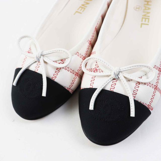 美品◎CHANEL シャネル 24P G45591 バレリーナ ココマーク リボン付 ラムスキン フラットシューズ／バレエシューズ 黒 白 赤 36 箱・袋付_5
