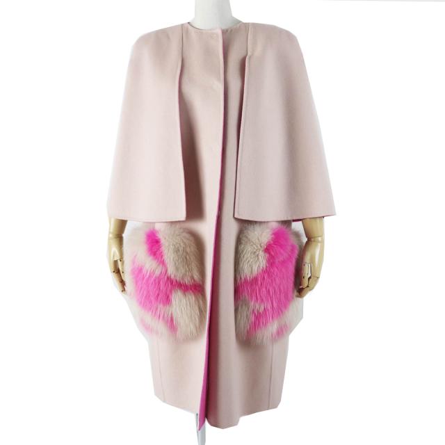 極美品◎FENDI フェンディ FF8458 W1D ウール100% ポケットフォックスファー ケープ付き ロングコート ピンク 46 伊製 正規品 レディース