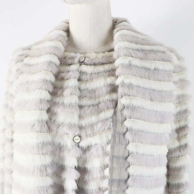 極美品◎FENDI フェンディ FNE04C ミンク シルク ストール付き ロゴボタン 2WAY ノーカラージャケット グレー ホワイト 42 伊製 正規品_1