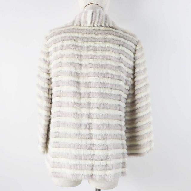 極美品◎FENDI フェンディ FNE04C ミンク シルク ストール付き ロゴボタン 2WAY ノーカラージャケット グレー ホワイト 42 伊製 正規品_4