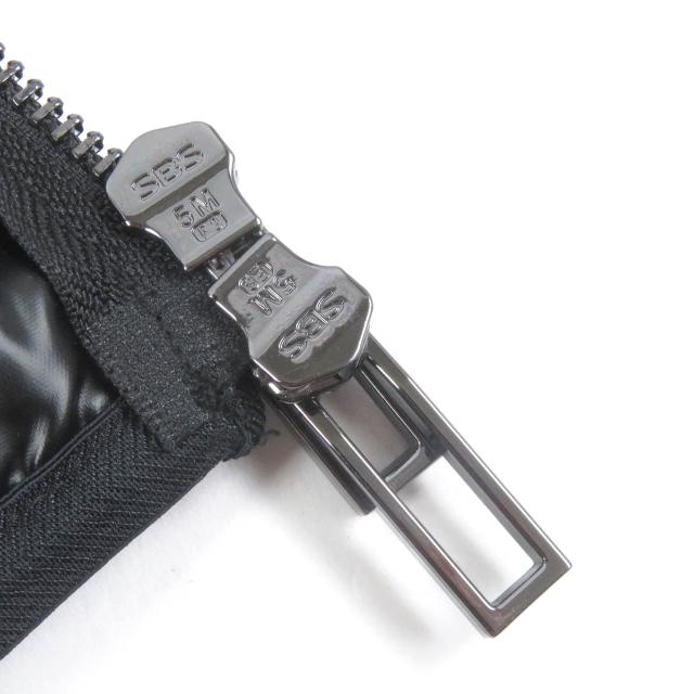 美品□EMPORIO ARMANI エンポリオ アルマーニ 23AW 黒タグ WZIP ロゴ