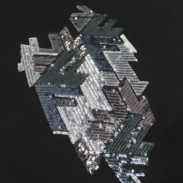 極美品○FENDI フェンディ 2023年製 FY1217 ロゴ入り スパンコール クルーネック 半袖Ｔシャツ ブラック系 M イタリア製 正規品 メンズ_3