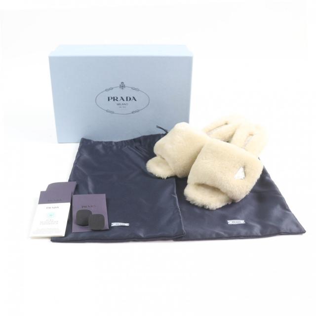 未使用品★PRADA プラダ 1XX654 トライアングルロゴプレート付 シープファー サンダル ベージュ 37 箱・保存袋付 イタリア製 レディース_1