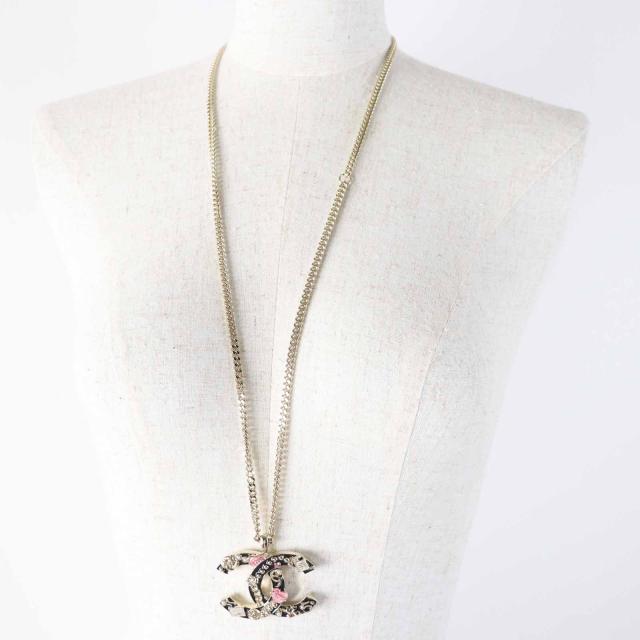 極美品◎CHANEL シャネル B24P ABD325 カメリア 香水 バッグ アイコンデザイン ラージココマーク ネックレス ブラック ゴールド 箱付き