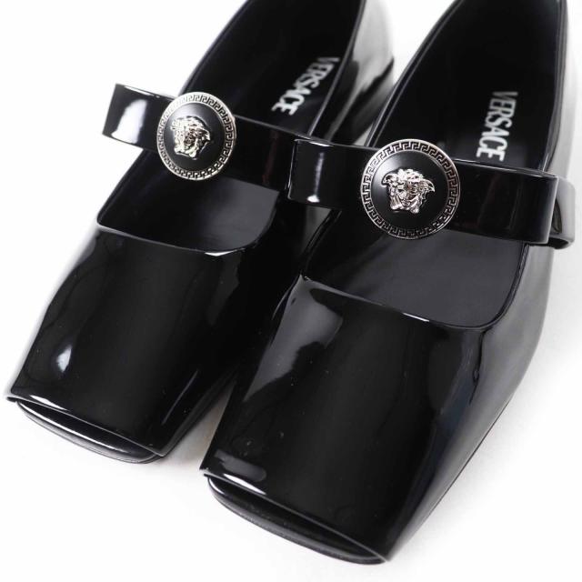 未使用品◎VERSACE ヴェルサーチ 24-25AW ジャンボ リボン バレリーナ オープントゥ パテントレザー パンプス ブラック 38