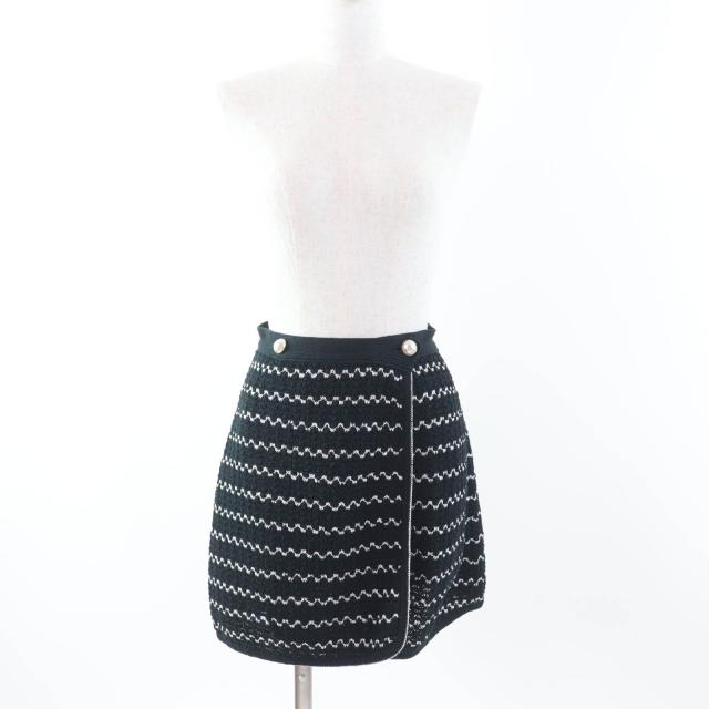 美品★CHANEL シャネル P49277 ココマークボタン付 台形 ラップスカート ミニスカート ブラック ホワイト 34 イタリア製 レディース_1