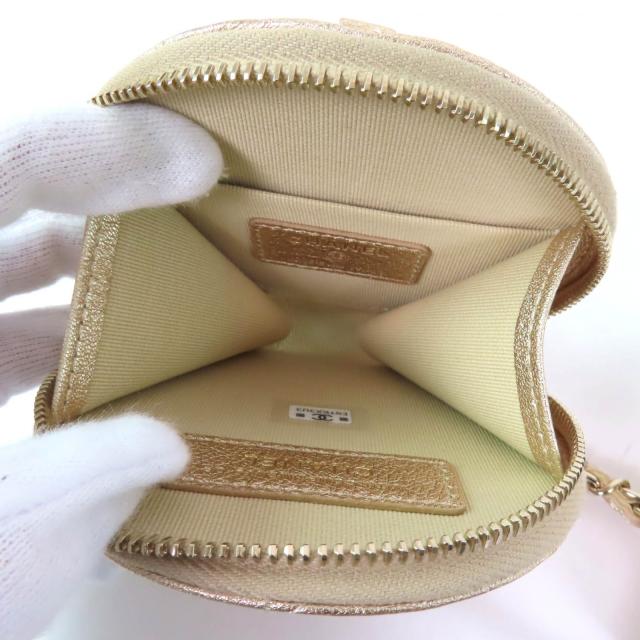 未使用品☆CHANEL シャネル マトラッセ レザー コインケース AirPods Pro ケース 2024 イヤーズギフト ゴールド 箱・保存袋付 レディース_7