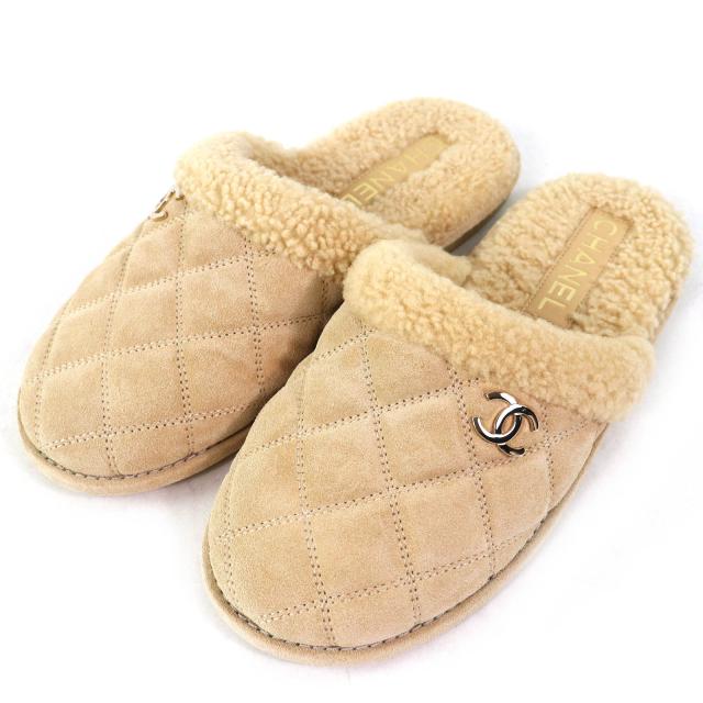 未使用品△CHANEL シャネル 23AW G45121 ココマーク マトラッセ ボア スリッパ ルームシューズ ミュール ベージュ 36 伊製 レディース
