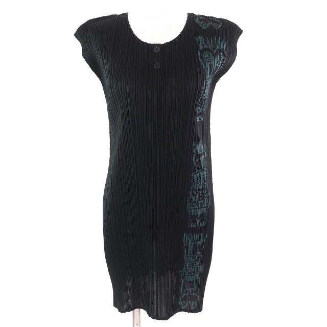 極美品！イッセイミヤケ　ワンピース 極美品 PLEATS PLEASE イッセイミヤケ ワンピース 黒 サイズ3