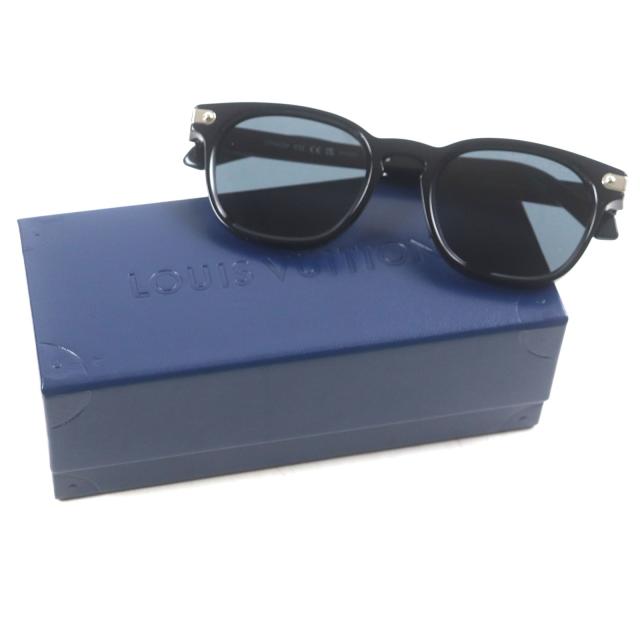 LOUIS VUITTON ブラック サングラス ケース付き Louis Vuitton サングラス ブラック ケース付き Louis Vuitton ロゴ