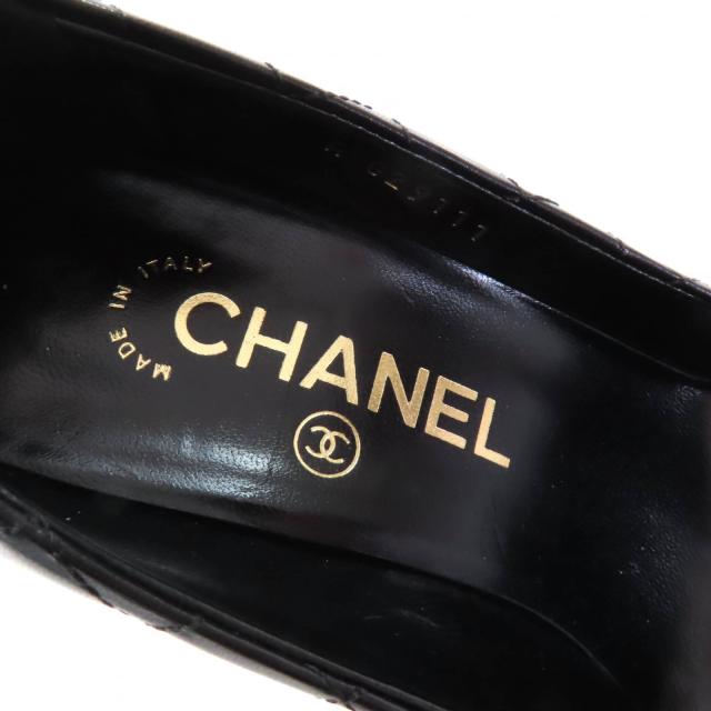 美品★CHANEL シャネル G29111 パンチングココマーク マトラッセ アーモンドトゥ レザー パンプス ブラック 35.5 イタリア製 レディース_8