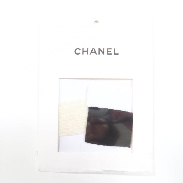 美品☆CHANEL シャネル 22C P72116K10346 カシミヤ ココマーク 長袖 ニット トップス ホワイト ブラック 34 レディース_4
