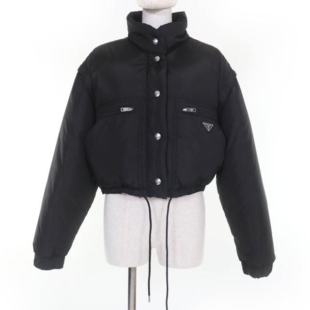 極美品☆PRADA プラダ 23AW 29Y132 RE-NYLON トライアングルロゴ クロップド 2WAY ダウンジャケット ブラック 40 正規品 レディース