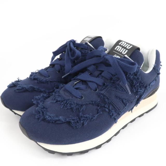極美品☆MIUMIU New Balance ミュウミュウ ニューバランス 574 ロゴ入り フリンジ加工 キャンバス スニーカー ネイビー 39 レディース