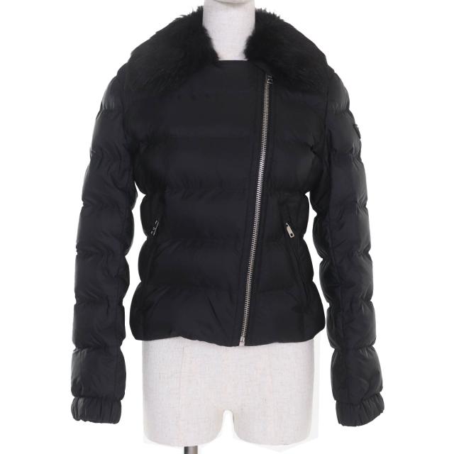 美品◇PRADA プラダ 2020年製 29Y510 トライアングルロゴプレート・襟ラムファー付き ショート丈 ダウンジャケット 42 正規品 レディース